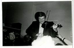 021-Zbynek a housle.jpg